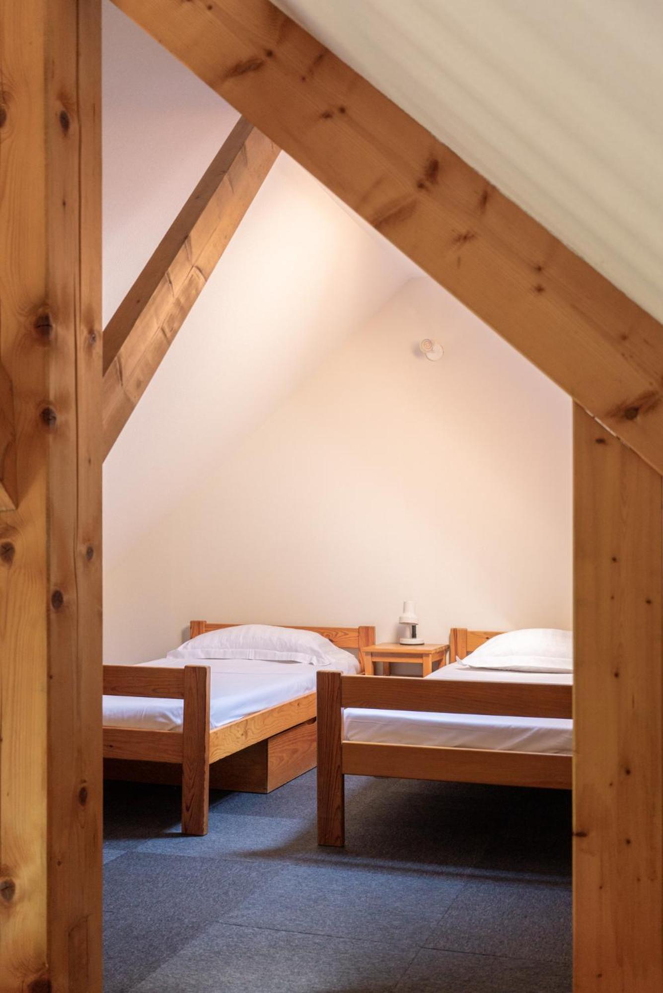 Domaine De Ramonjuan Hotel Bagneres-de-Bigorre Bilik gambar