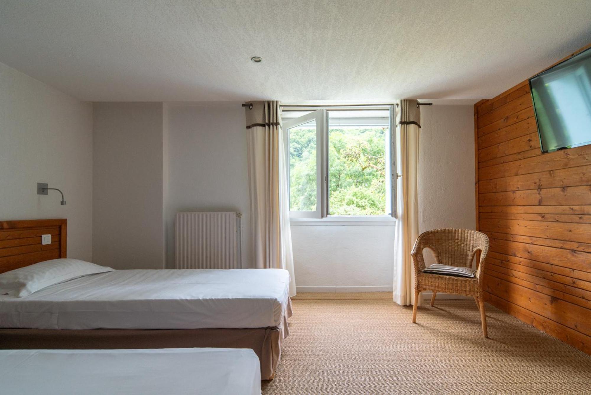 Domaine De Ramonjuan Hotel Bagneres-de-Bigorre Bilik gambar